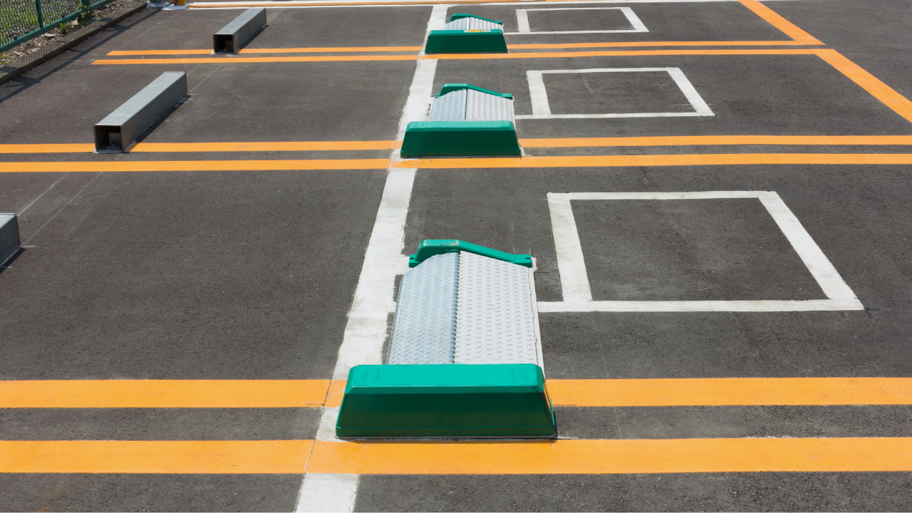 成田空港第3ターミナルへ抜群のアクセス！予約不要の「スーパーパーキング24」と「スーパーパーキングR295」完全ガイド